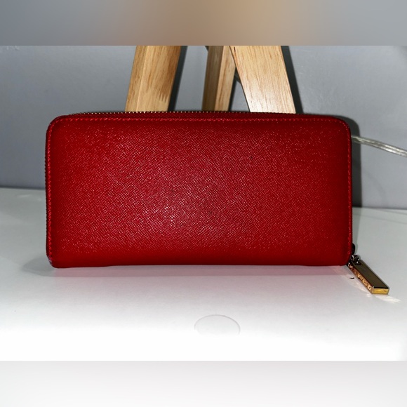 Tory Burch Red Wallet - Picture 7 of 8